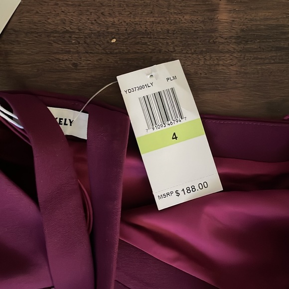 LIKELY BRAND DRESS plum color one should cut out cocktail sz4 NEW holiday party - Picture 4 of 6